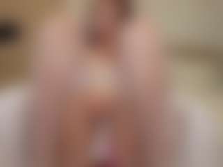 Live cam show with lunayung - BBW White on CamwithHer
