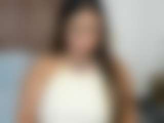 Live cam show with MariaMore - Camel Toe on crypto-cams
