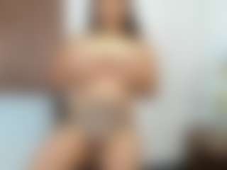 Live cam show with MariaMore - Dance on live18s.com