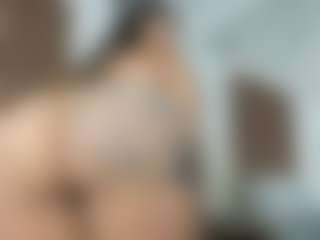 Live cam show with MariaMore - Squirt on sexylivex.com