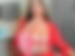 Live cam show with MariaMore - Squirt on CamwithHer