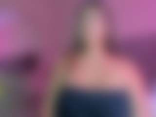 Live cam show with MariaMore - Big Ass Big Tits on Chatstar