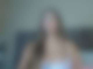 Live cam show with MariaMore - Camel Toe on Soda Cam