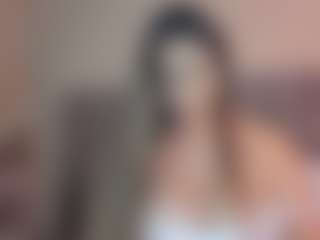 Live cam show with MariaMore - Oil on Free Soda