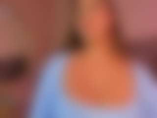 Live cam show with MariaMore - Shaved Pussy on Mixed Magazine Live