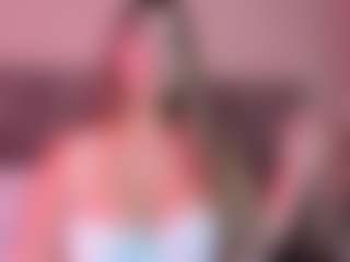 Live cam show with MariaMore - Sexy on chickslive.net