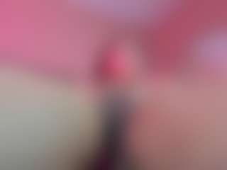 Live cam show with MariaMore - Camel Toe on CSO-WL