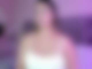 Live cam show with MariaMore - Squirt on Porn Luv