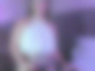 Live cam show with MariaMore - Shaved Pussy on Soda Cam