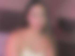 Live cam show with MariaMore - White on Camsoda | colombia
