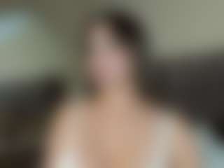 Live cam show with MariaMore - Blowjob on Camsoda