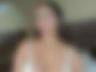 Live cam show with MariaMore - Squirt Curvy on AdultVida.com