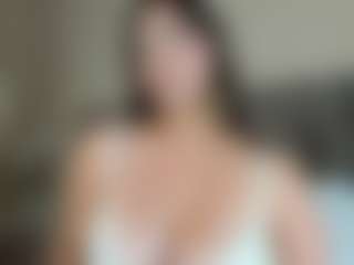 Live cam show with MariaMore - Sexy on Milfs Live