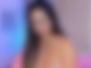 Live cam show with MariaMore - Tease on Camsoda