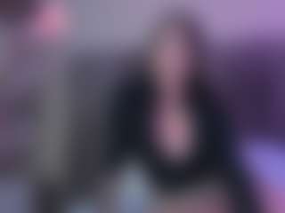 Live cam show with MariaMore - Blonde Hair on Milfs Live