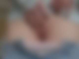 NaughtyBlooms's Live Sex Cam Show