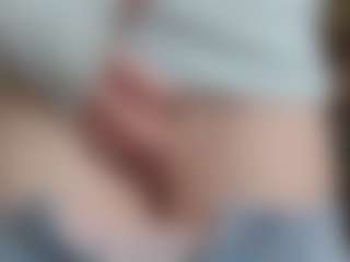 NaughtyBlooms's Live Sex Cam Show