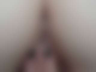 NaughtyBlooms's Live Sex Cam Show