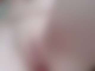 NaughtyBlooms's Live Sex Cam Show
