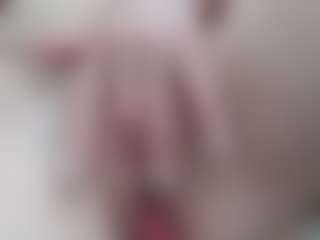 Live cam show with NaughtyBlooms - Teen (18+) on livesuperchat.net
