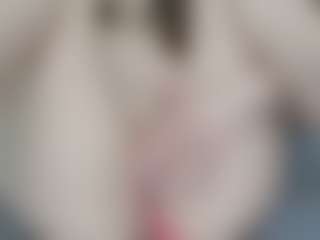 Live cam show with NaughtyBlooms - MILF on 1on1-livenow