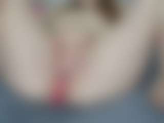 NaughtyBlooms's Live Sex Cam Show