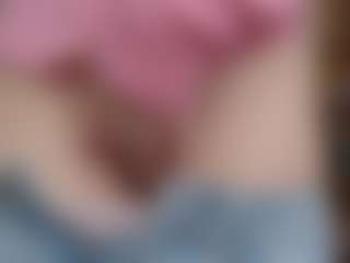 NaughtyBlooms's Live Sex Cam Show