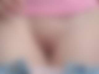 NaughtyBlooms's Live Sex Cam Show