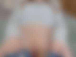 NaughtyBlooms's Live Sex Cam Show