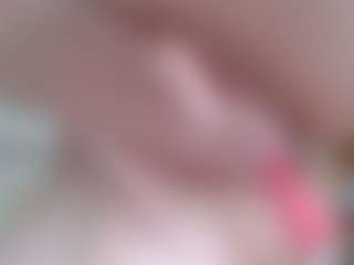 NaughtyBlooms's Live Sex Cam Show