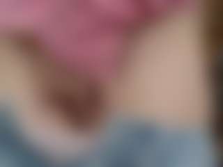 NaughtyBlooms's Live Sex Cam Show
