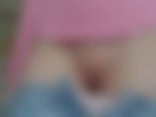 NaughtyBlooms's Live Sex Cam Show
