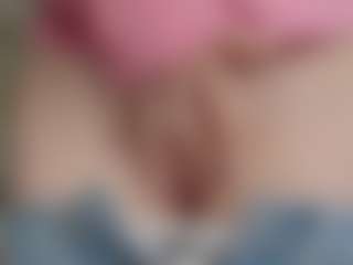 NaughtyBlooms's Live Sex Cam Show
