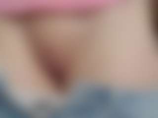 NaughtyBlooms's Live Sex Cam Show