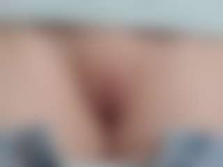 NaughtyBlooms's Live Sex Cam Show