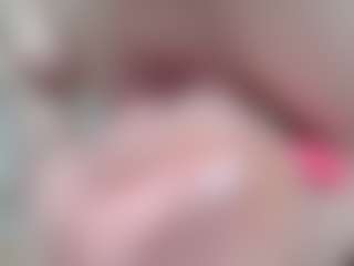 NaughtyBlooms's Live Sex Cam Show