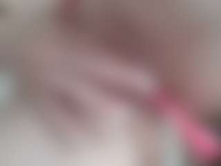 NaughtyBlooms's Live Sex Cam Show