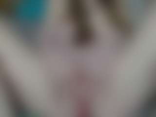 NaughtyBlooms's Live Sex Cam Show