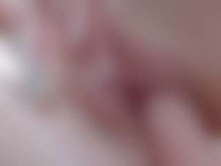 NaughtyBlooms's Live Sex Cam Show
