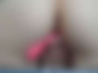 NaughtyBlooms's Live Sex Cam Show