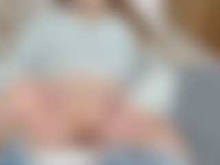 NaughtyBlooms's Live Sex Cam Show