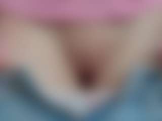 NaughtyBlooms's Live Sex Cam Show