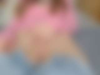 NaughtyBlooms's Live Sex Cam Show