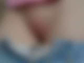 NaughtyBlooms's Live Sex Cam Show