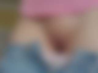 NaughtyBlooms's Live Sex Cam Show