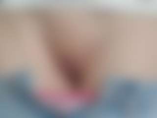 Live cam show with NaughtyBlooms - Squirt on Camsoda