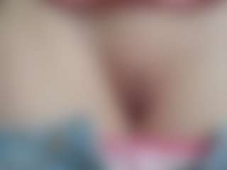 NaughtyBlooms's Live Sex Cam Show