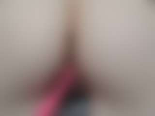 NaughtyBlooms's Live Sex Cam Show