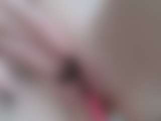 NaughtyBlooms's Live Sex Cam Show