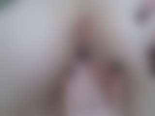 NaughtyBlooms's Live Sex Cam Show
